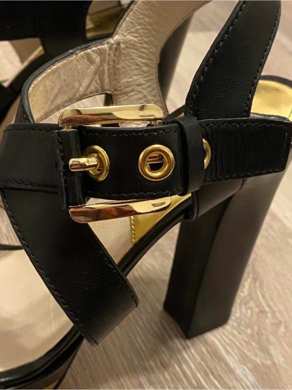 Michael Kors Black Leather Strappy Sandals with Gold Insole - Picture 3 of 8